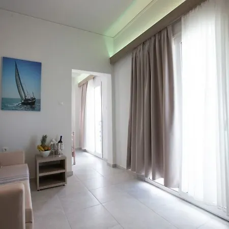 12 Olympian Gods Hotel
