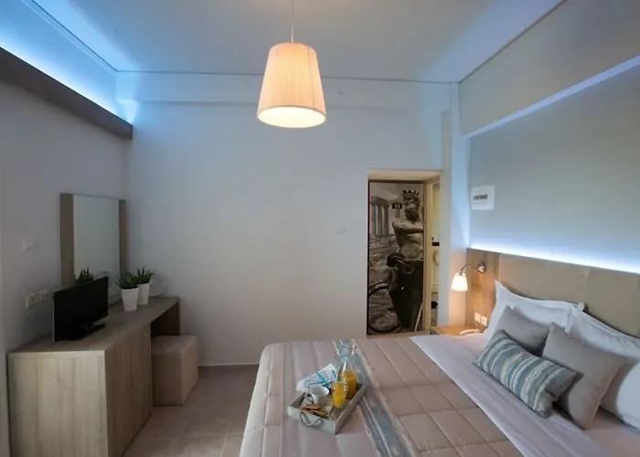 12 Olympian Gods Платамонас