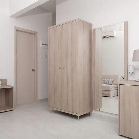 12 Olympian Gods ホテル 3*