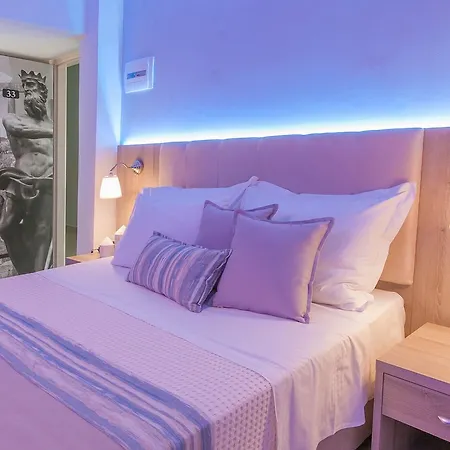 12 Olympian Gods 3* بلاتامونيس